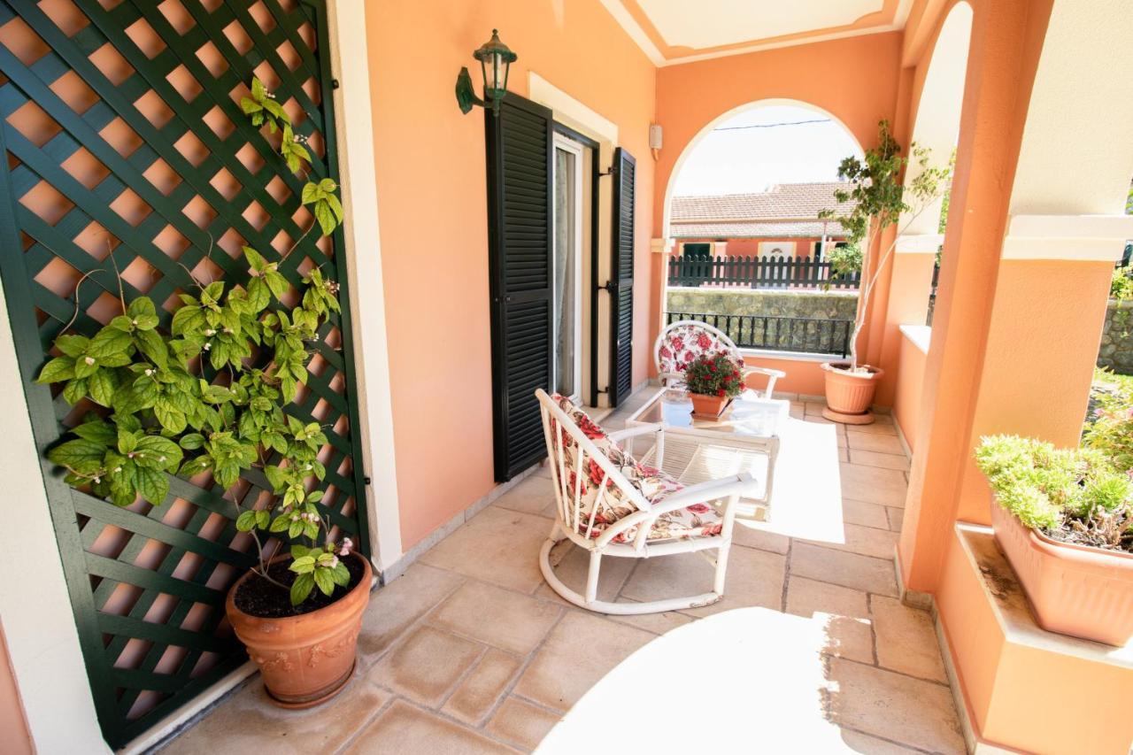 The Red Bougainvillea Apartments Kanálion Extérieur photo